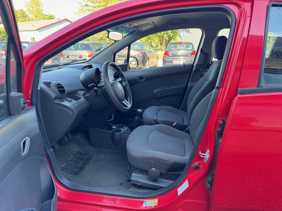 Chevrolet Spark 1,0 LE 5d