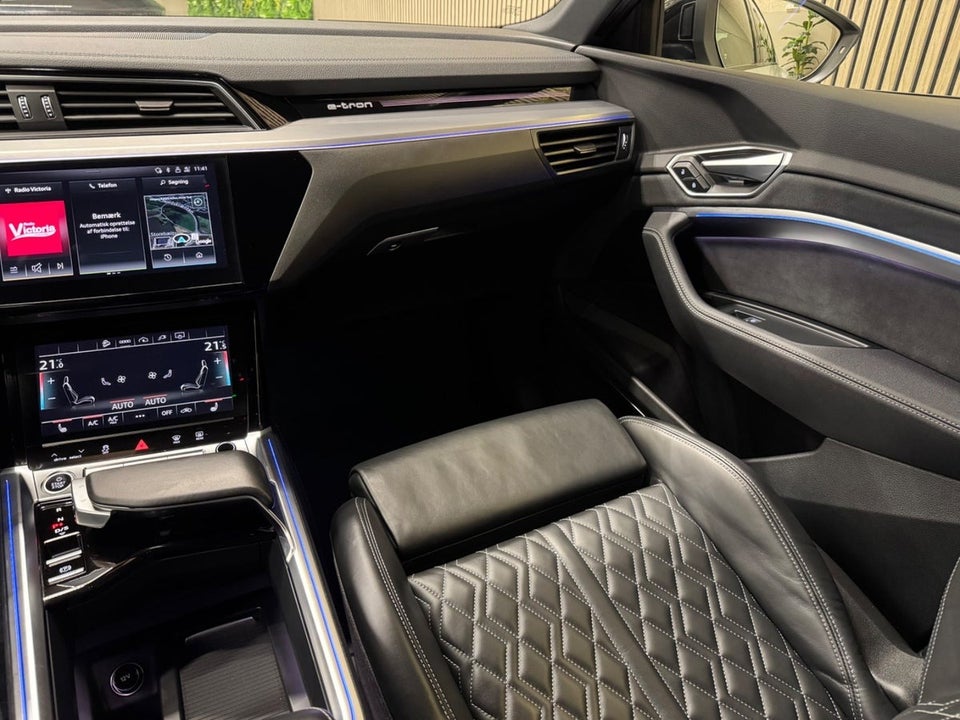 Audi e-tron 55 S-line Sportback quattro 5d