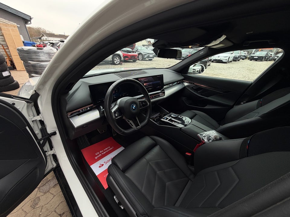 BMW i5 eDrive40 Touring M-Sport 5d