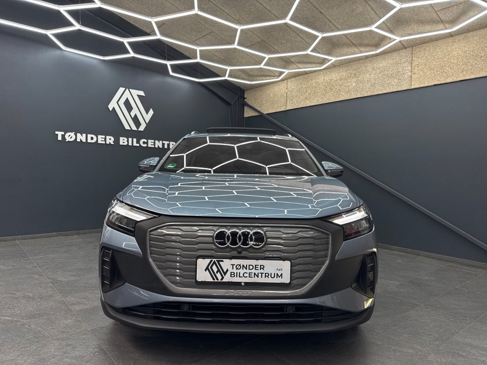 Audi Q4 e-tron 45 Advance quattro 5d