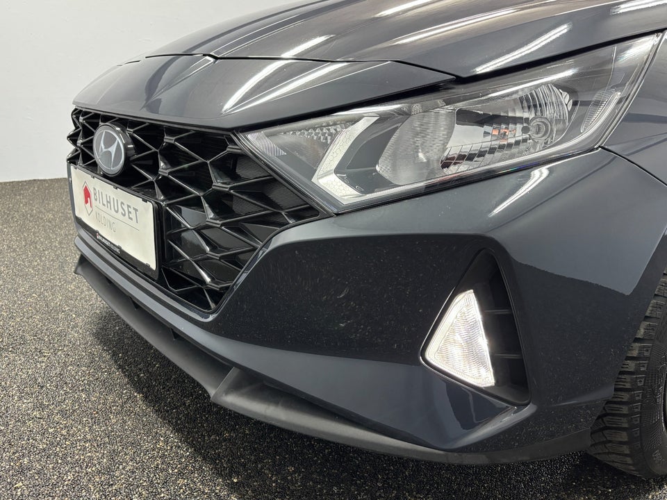Hyundai i20 1,0 T-GDi Essential DCT 5d