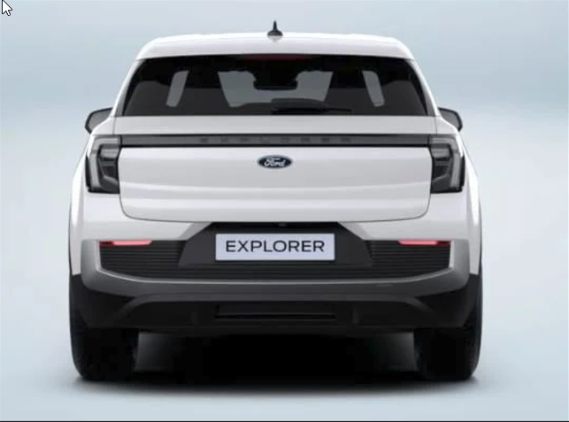 Ford Explorer Select Extended Range 5d