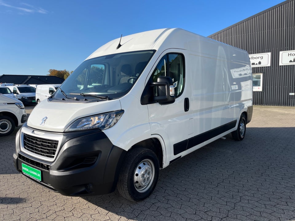 Peugeot Boxer 335 2,2 BlueHDi 140 L3H2 Premium