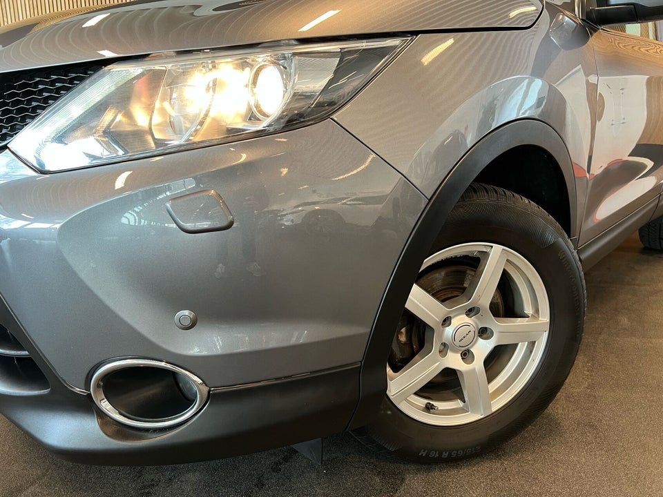 Nissan Qashqai 1,2 Dig-T 115 Acenta 5d