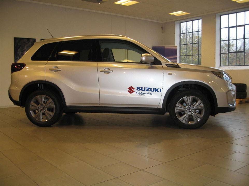 Suzuki Vitara 1,4 mHybrid Active 5d