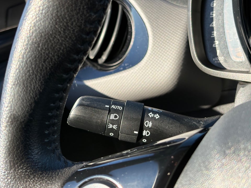 Peugeot 108 1,0 e-VTi 72 Allure+ 5d