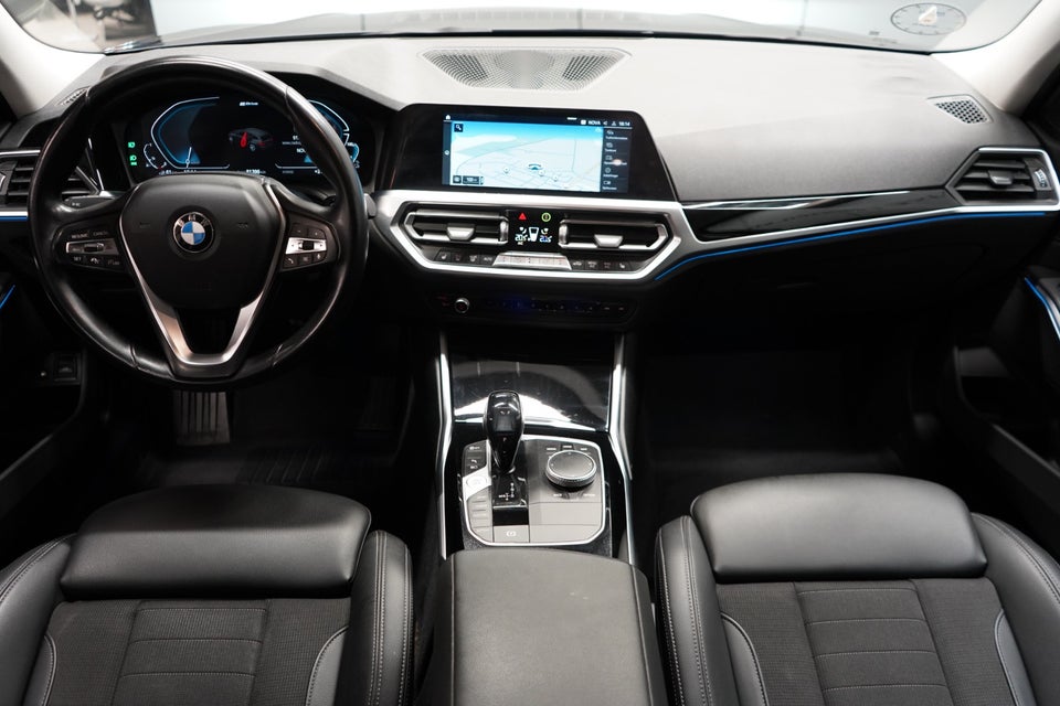 BMW 330e 2,0 Touring Sport Line aut. 5d