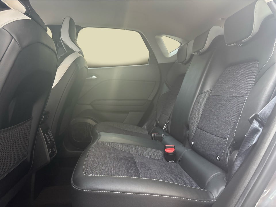 Renault Captur 1,3 TCe 140 Intens EDC 5d