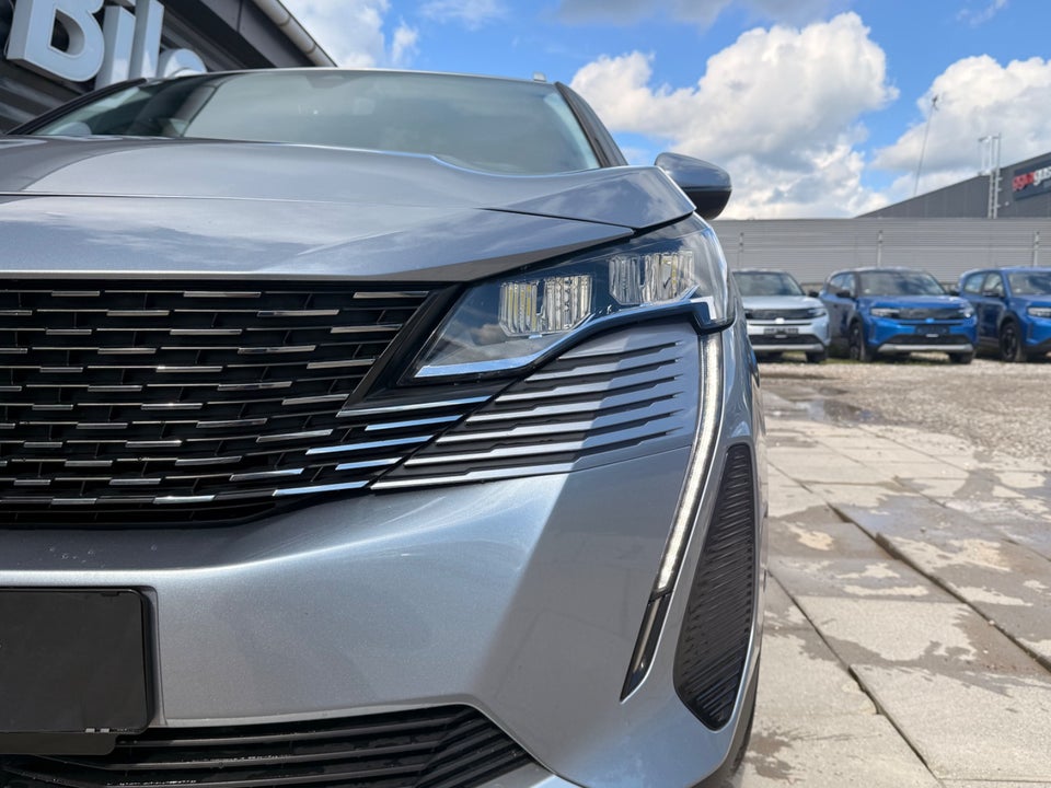 Peugeot 3008 1,6 Hybrid Selection Sport EAT8 5d