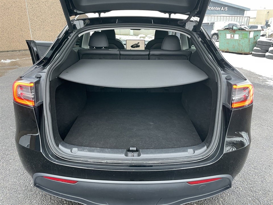 Tesla Model Y Performance AWD 5d