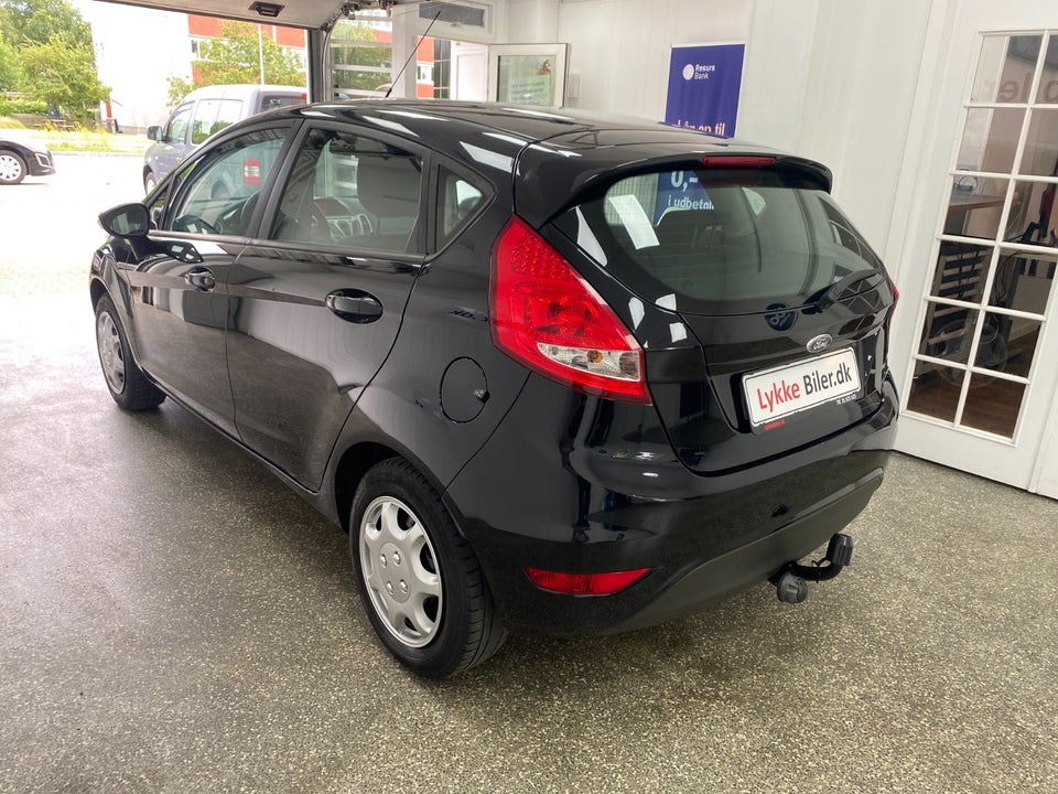 Ford Fiesta 1,25 82 Trend 5d