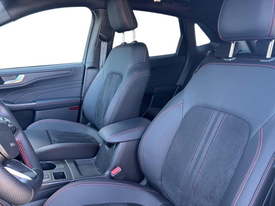 Ford Kuga 2,5 PHEV ST-Line X CVT 5d