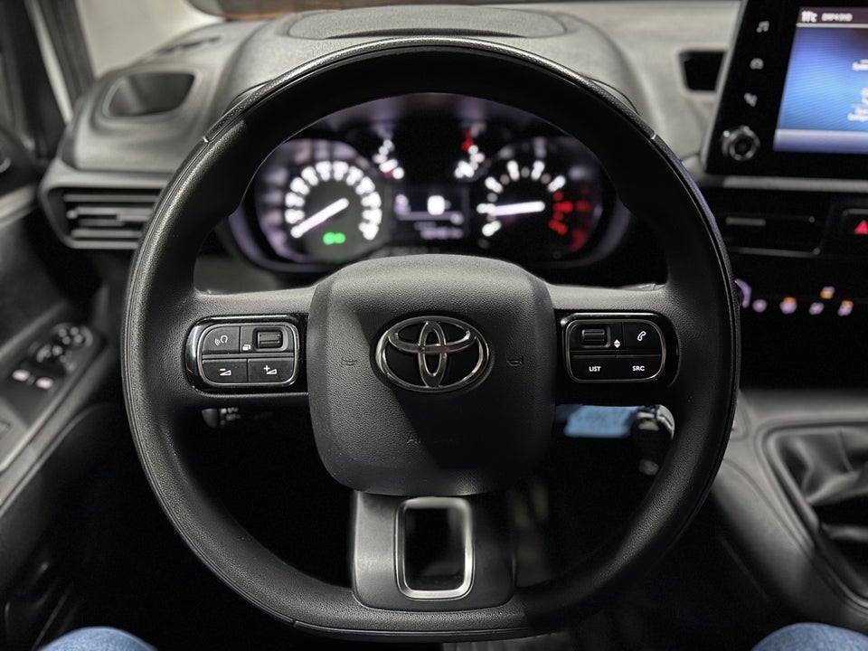 Toyota ProAce City 1,5 D 102 Medium Comfort 6d