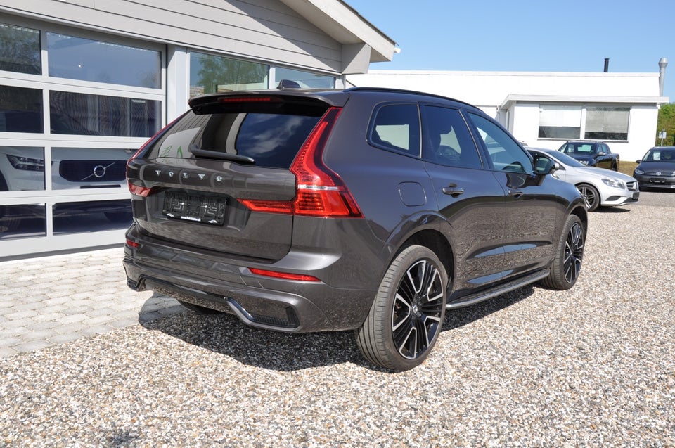 Volvo XC60 2,0 B5 235 R-Design aut. AWD 5d