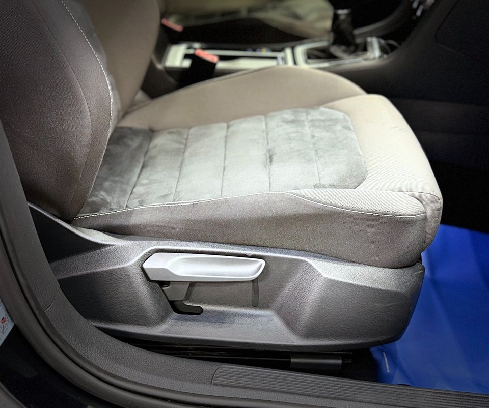 VW Golf VII 1,4 TSi 140 Highline BMT 5d