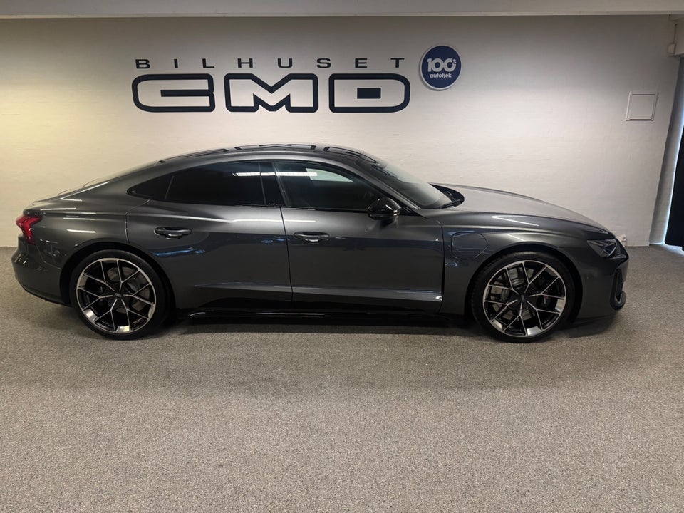 Audi RS e-tron GT quattro 4d