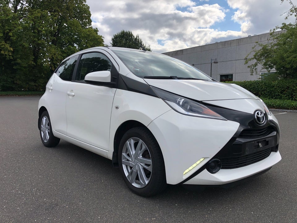Toyota Aygo 1,0 VVT-i x-sky 5d