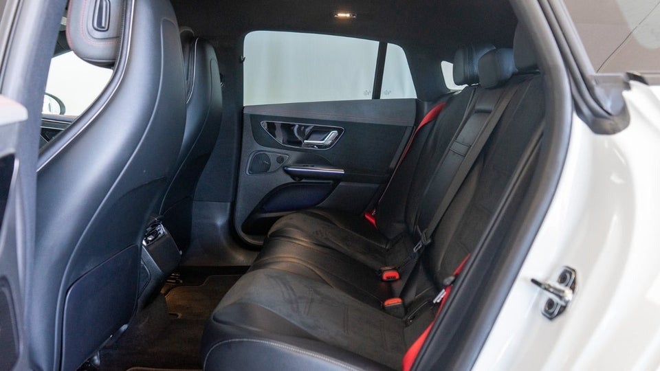 Mercedes EQE300 AMG Line 4d