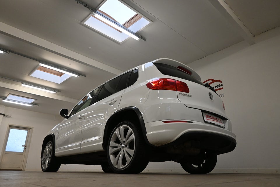 VW Tiguan 1,4 TSi 160 R-line 4Motion 5d