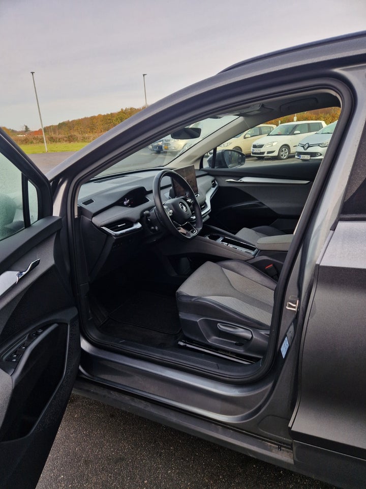 Skoda Enyaq 60 iV Loft 5d