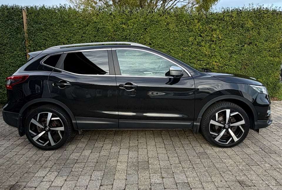 Nissan Qashqai 1,2 Dig-T 115 Tekna 5d