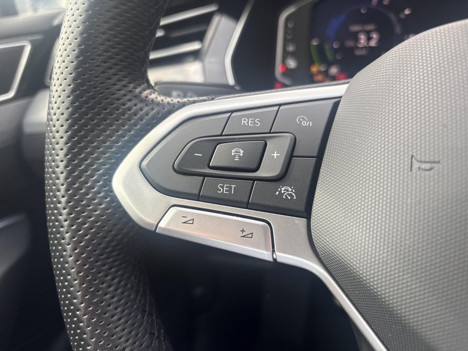 VW Passat 1,4 GTE High Variant DSG 5d