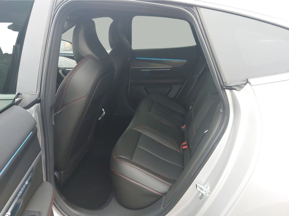 Xpeng P7 Long Range 4d