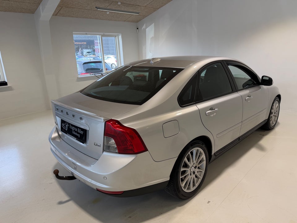 Volvo S40 1,6 D2 115 4d