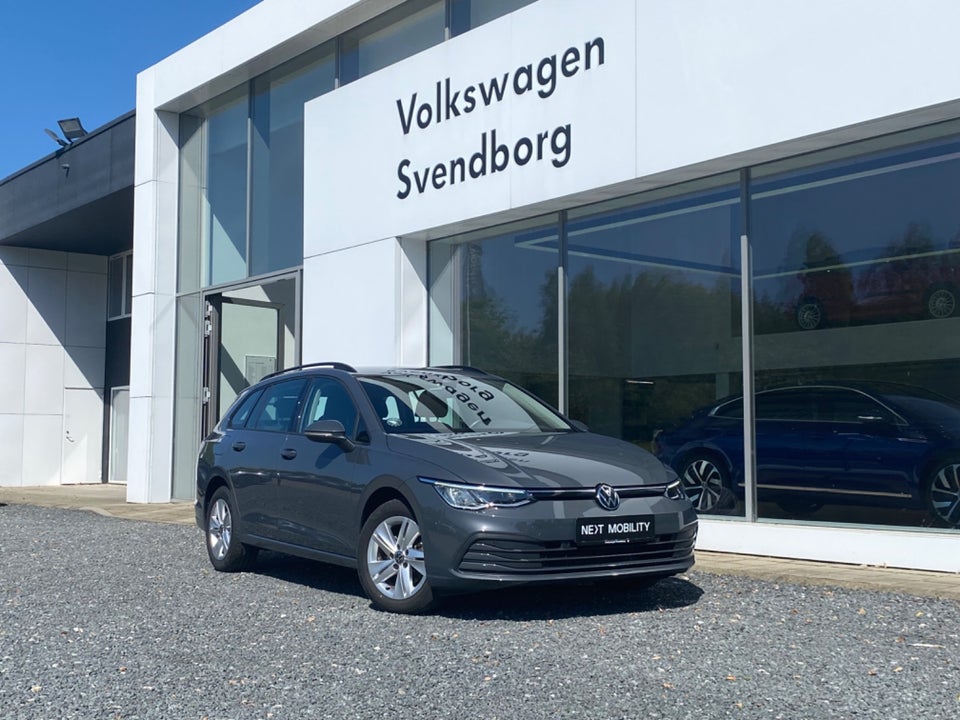 VW Golf VIII 1,5 eTSi 130 Life Variant DSG 5d