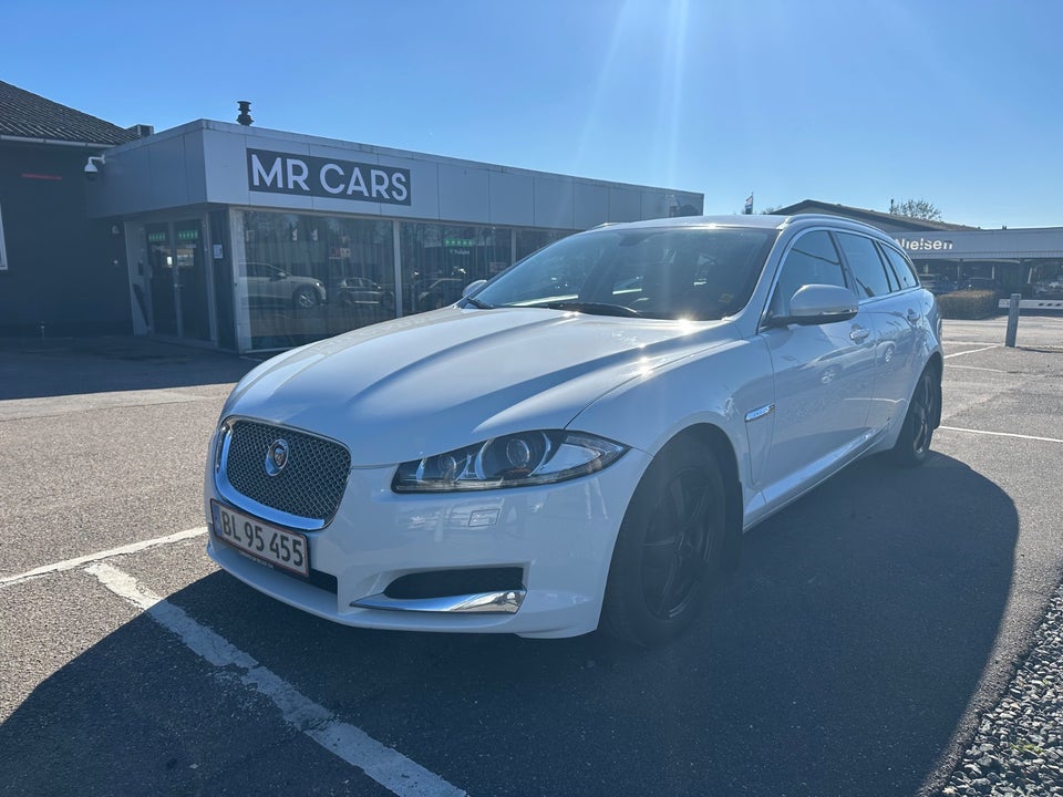 Jaguar XF 2,2 D 163 Luxury Sportbrake aut. 5d