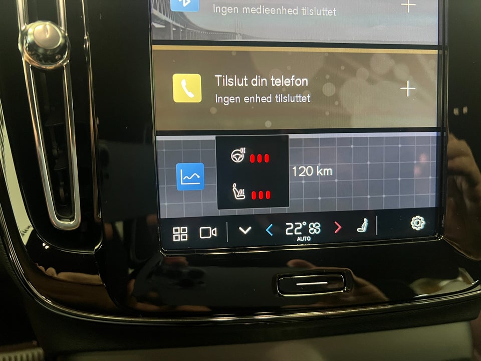 Volvo XC40 ReCharge Extended Range Plus 5d