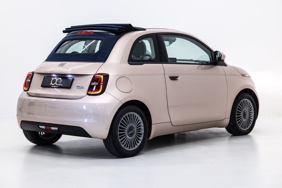 Fiat 500e 42 Icon Cabrio 2d