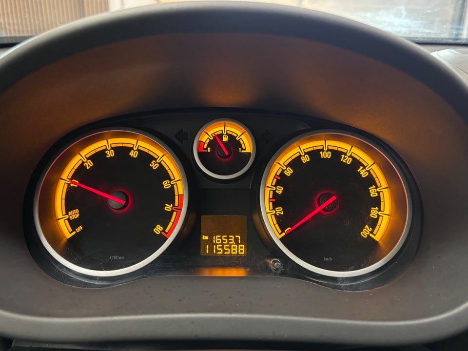 Opel Corsa 1,2 16V Enjoy 5d