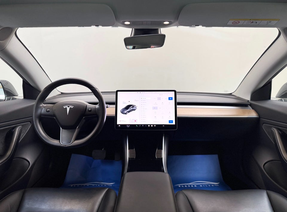 Tesla Model 3 Long Range AWD 4d