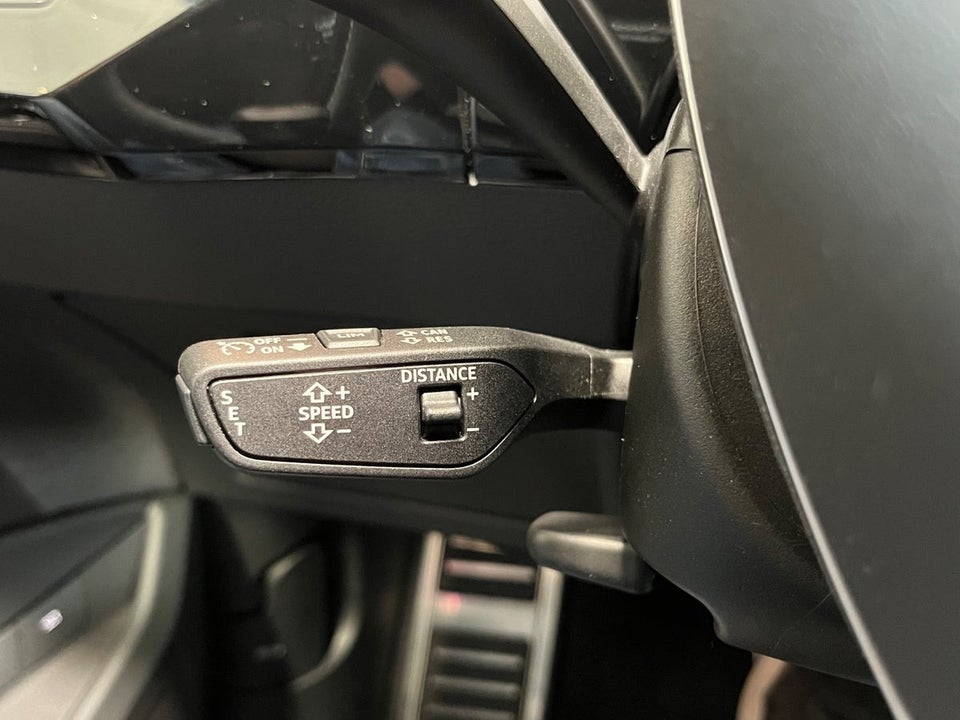 Audi Q8 e-tron 55 S-line quattro 5d