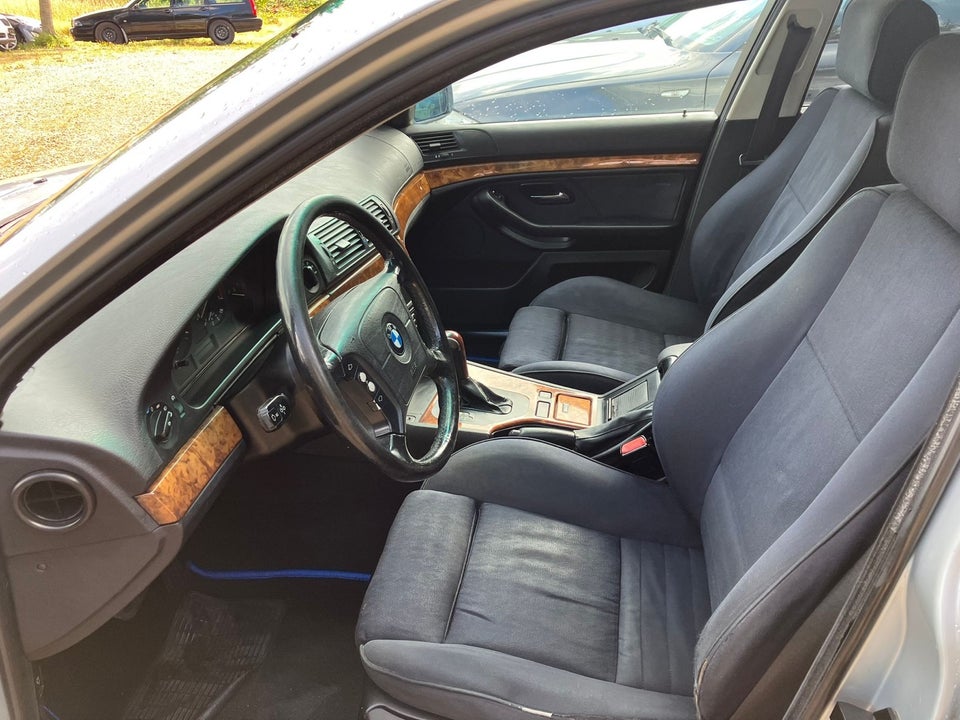 BMW 528i 2,8 Steptr. 4d