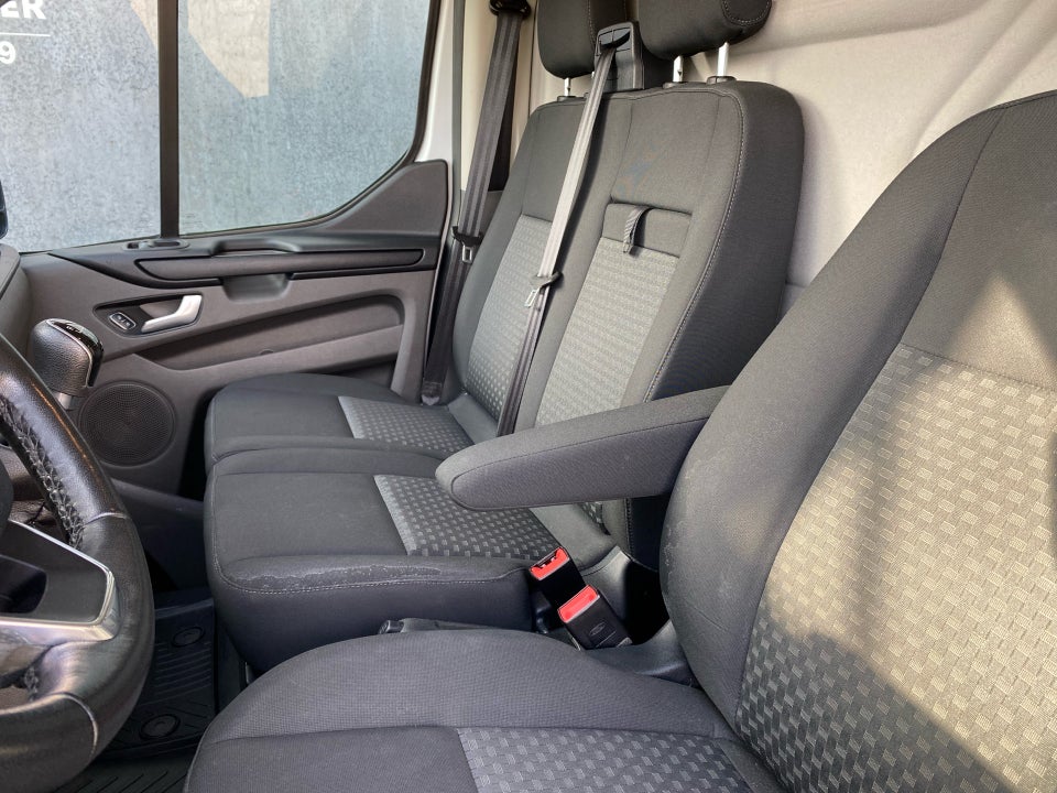 Ford Transit Custom 300 L2 2,0 TDCi 170 Trend