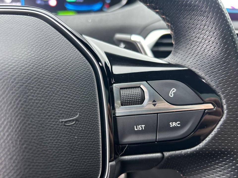 Peugeot 3008 1,6 Hybrid4 GT Line EAT8 5d