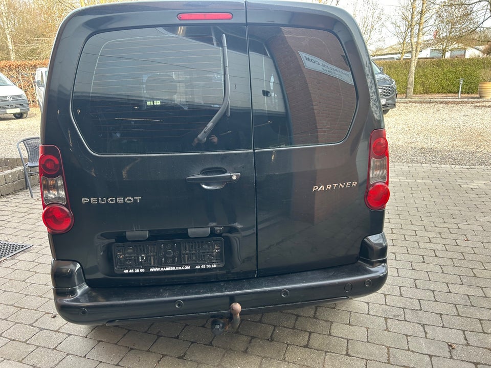 Peugeot Partner 1,6 BlueHDi 100 L1 Premium ESG Van 5d