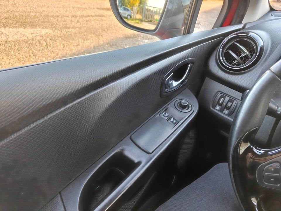 Renault Clio IV 0,9 TCe 90 Expression Sport Tourer 5d