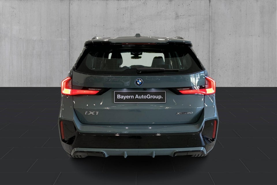 BMW iX1 xDrive30 M-Sport 5d