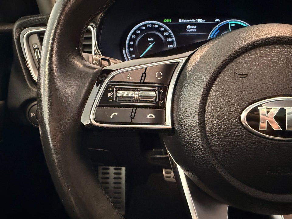Kia XCeed 1,6 PHEV Upgrade DCT 5d