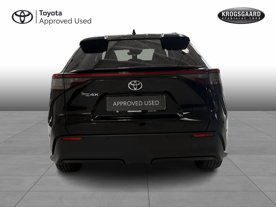 Toyota bZ4X Executive 5d