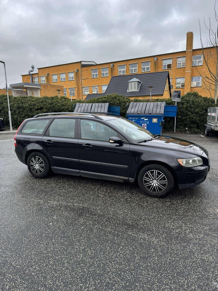 Volvo V50 1,8 Momentum 5d