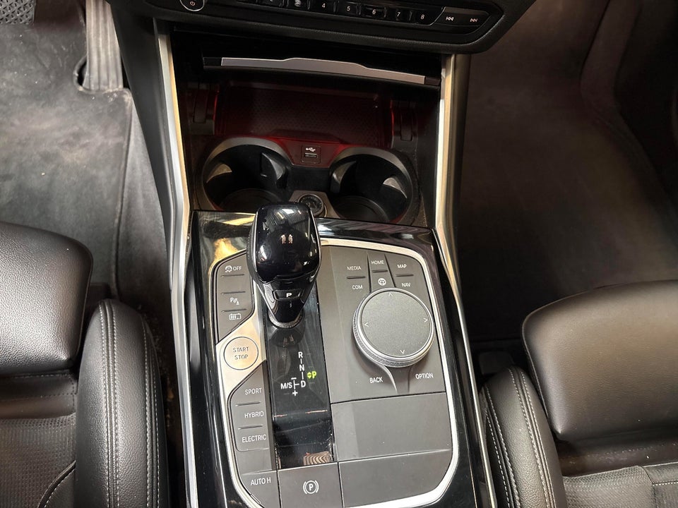 BMW 330e 2,0 Touring aut. 5d