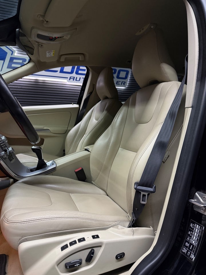 Volvo XC60 2,0 D3 150 Momentum 5d
