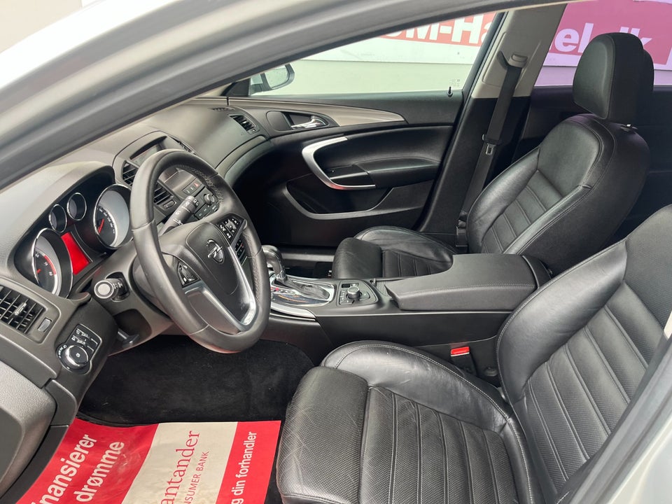 Opel Insignia 2,0 T 220 Cosmo Sports Tourer aut. 5d