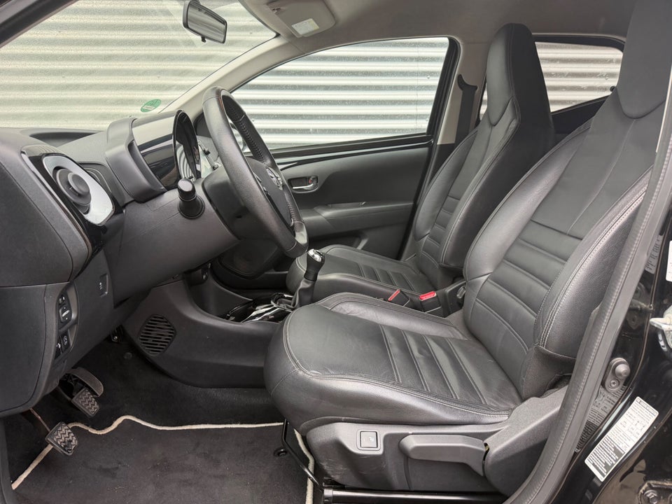 Toyota Aygo 1,0 VVT-i x-cellence 5d