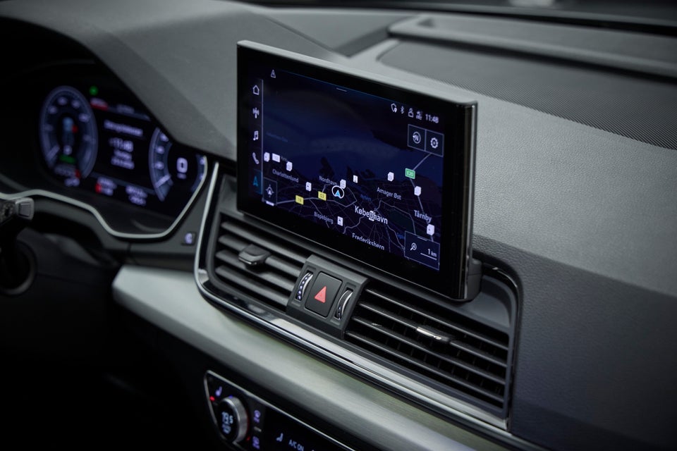 Audi Q5 55 TFSi e S-line quattro S-tr. 5d