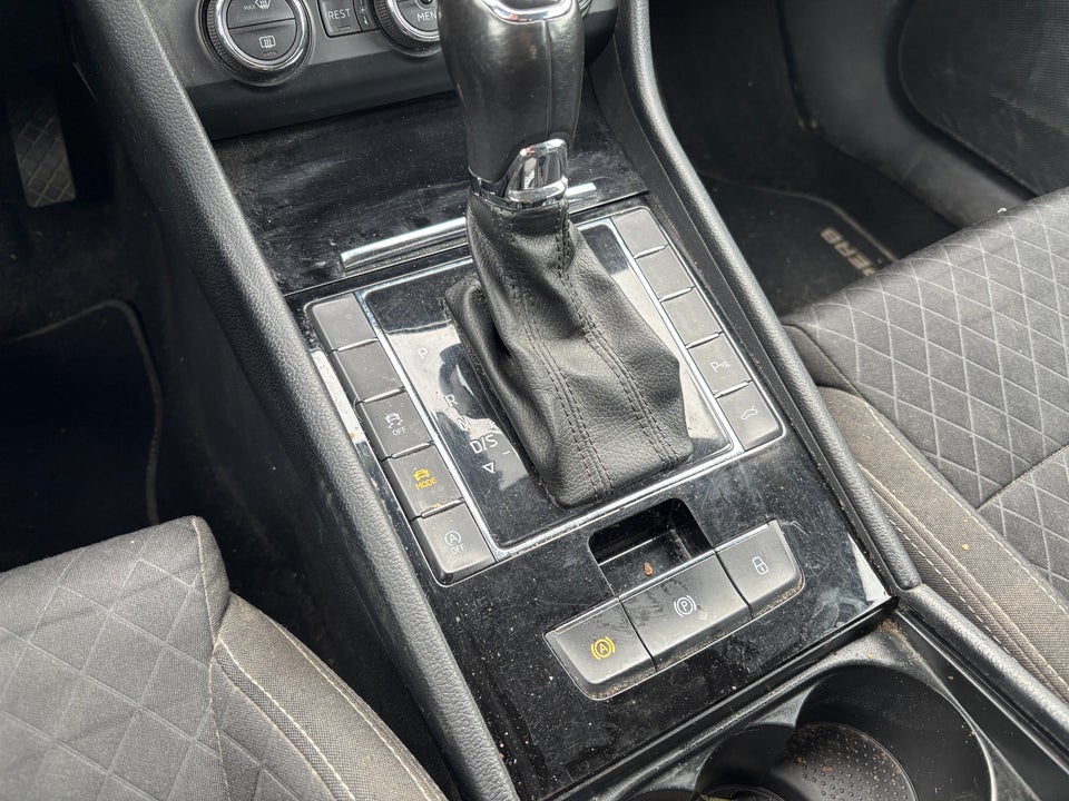 Skoda Superb 2,0 TDi 190 Style Combi DSG 5d